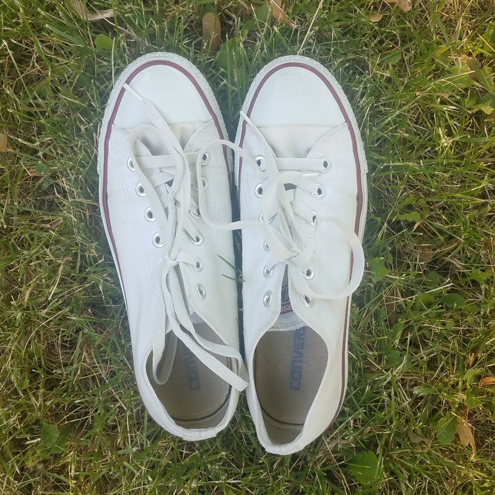 White Low Top Converse All Star